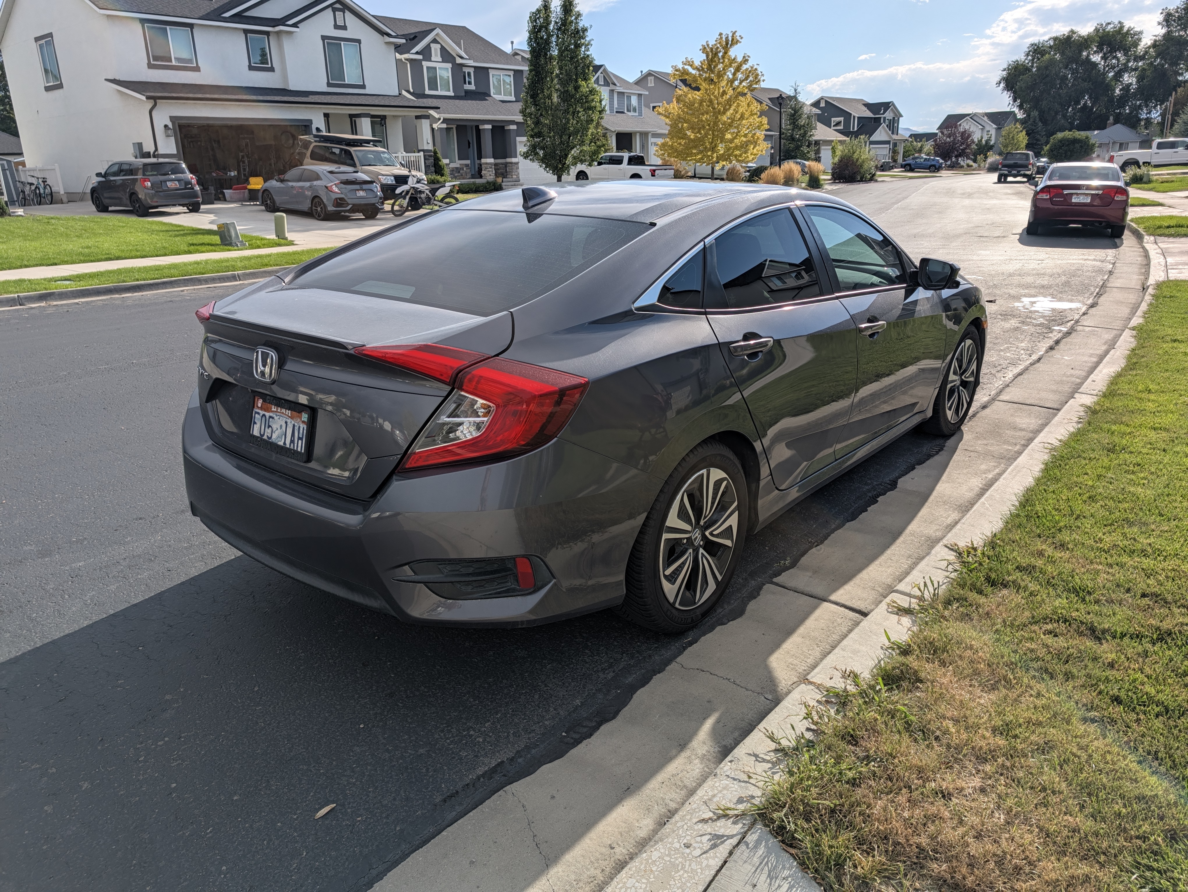 Used 2017 Honda Civic EX-L image 1
