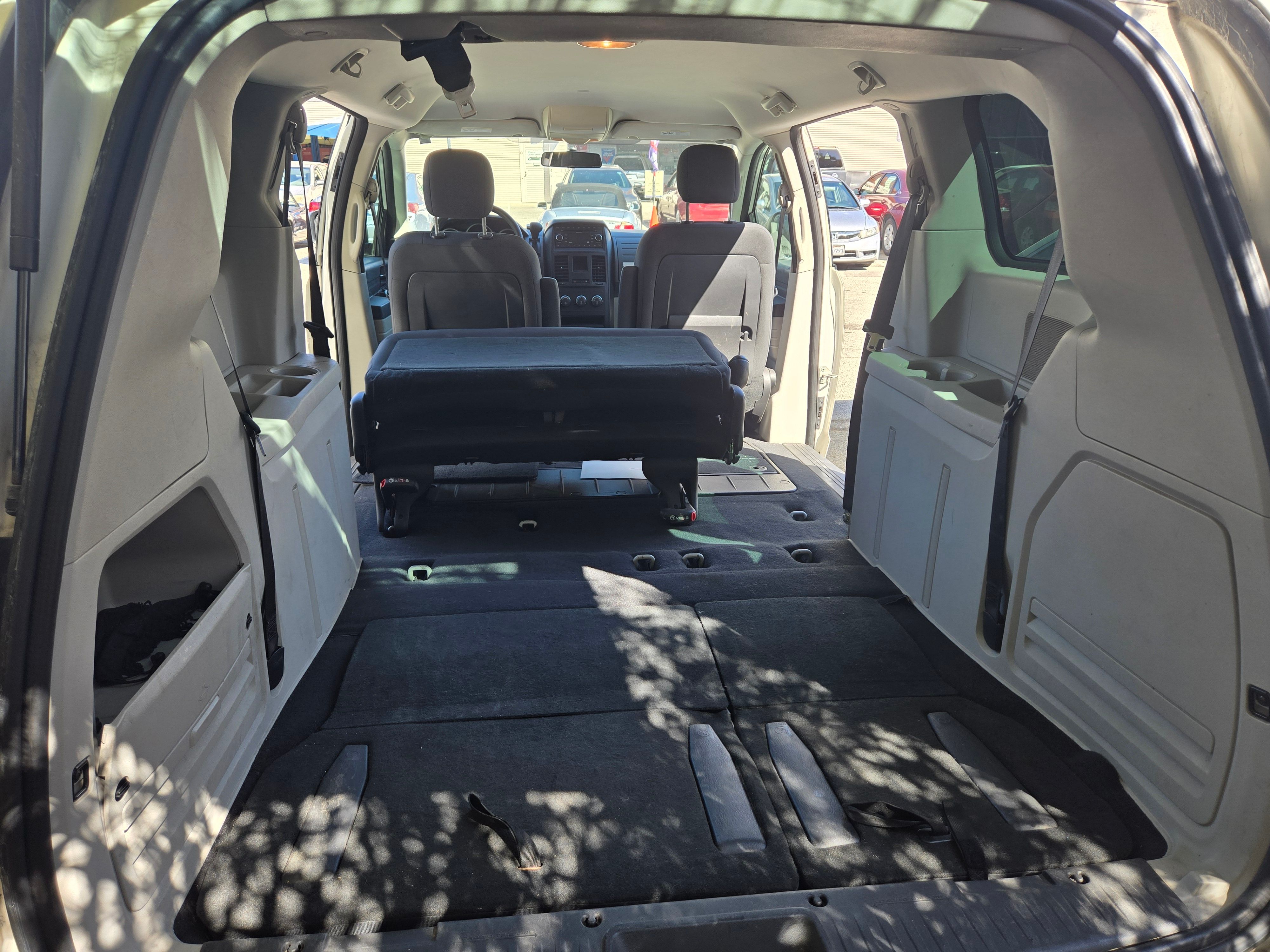 Used 2008 Dodge Grand Caravan SE w/ PWR Window Group FWD image 5