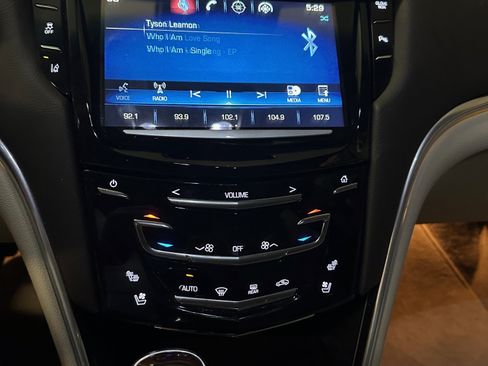 Used 2013 Cadillac XTS Luxury w/ Driver Awareness Package image 12