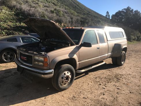 Used 1996 GMC Sierra 3500 4x4 Extended Cab image 1
