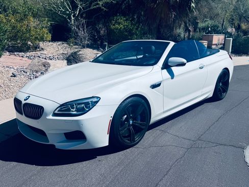 Used 2016 BMW M6 Convertible image 13