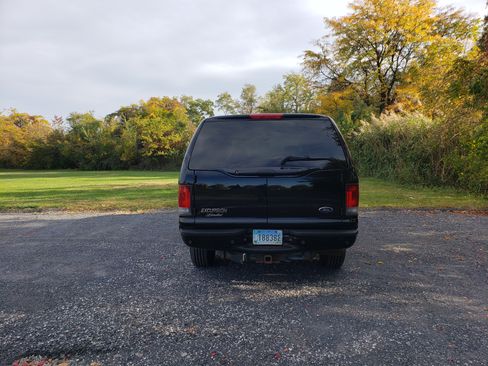 Used 2005 Ford Excursion Limited image 8