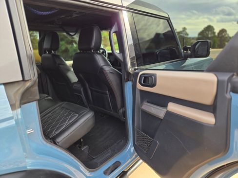 Used 2021 Ford Bronco Wildtrak image 30