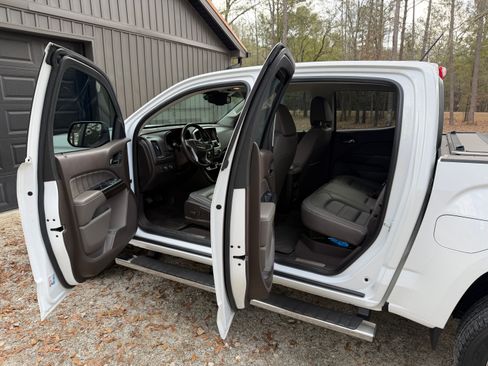 Used 2021 GMC Canyon Denali image 17