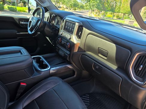 Used 2020 Chevrolet Silverado 2500 LTZ w/ LTZ Plus Package image 25