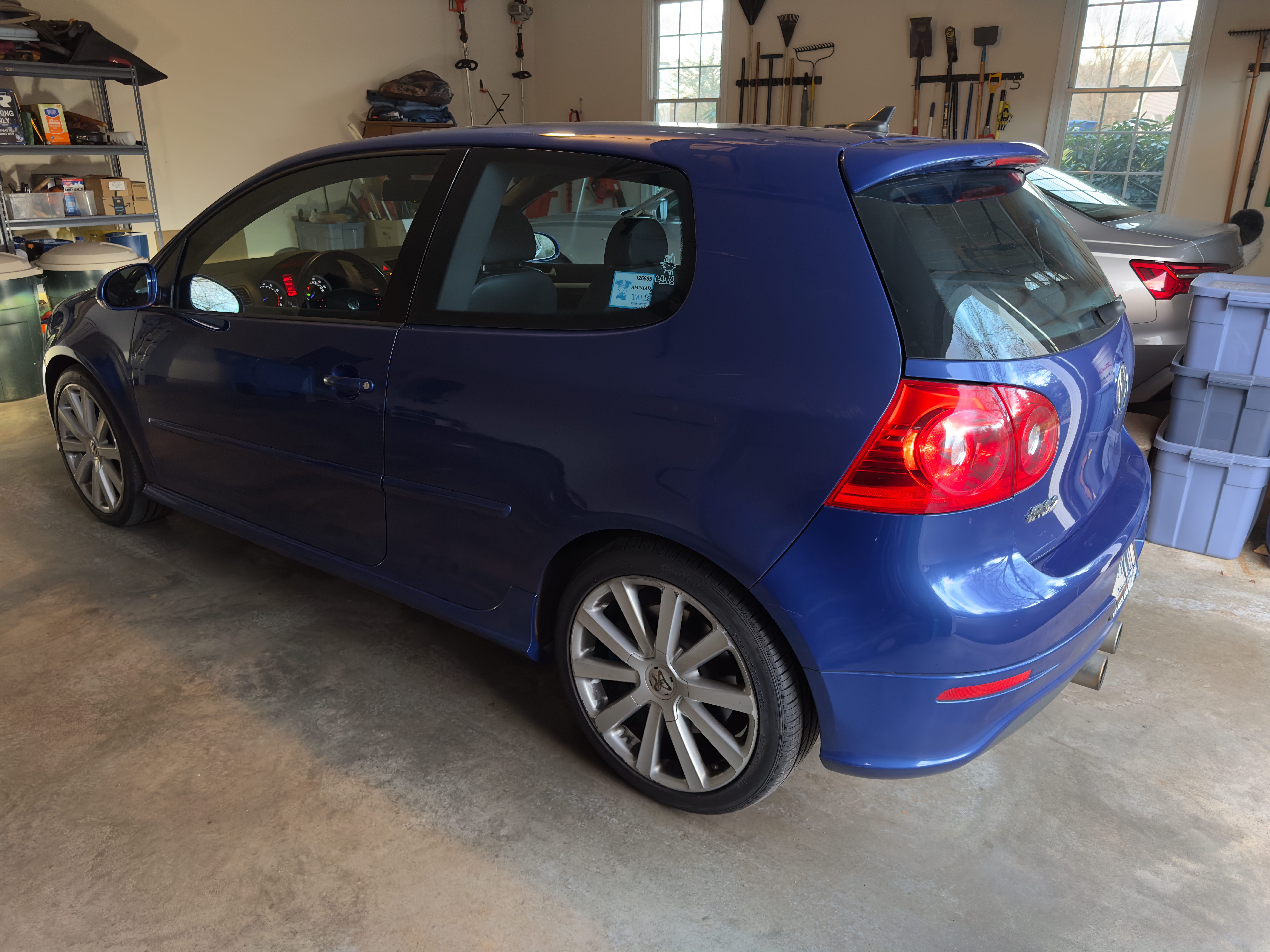 Used 2008 Volkswagen R32 AWD/4WD image 14