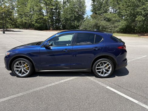 Used 2018 Alfa Romeo Stelvio Ti Sport AWD/4WD image 1