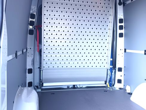 Used 2020 Mercedes-Benz Sprinter 2500 image 2