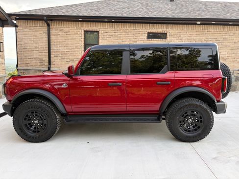 Used 2026 Ford Bronco Outer Banks w/ Sasquatch Package AWD/4WD image 2
