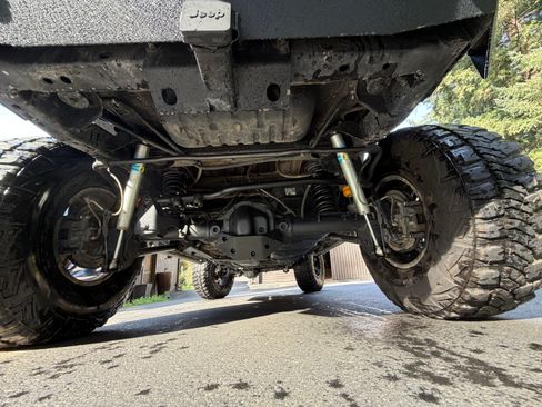 Used 2008 Jeep Wrangler Unlimited Rubicon w/ PWR Convenience Group image 23