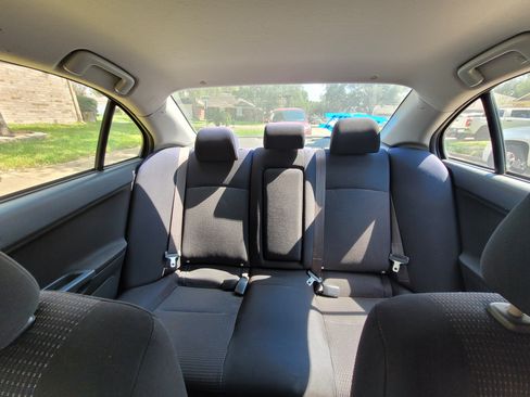 Used 2011 Mitsubishi Lancer ES image 10