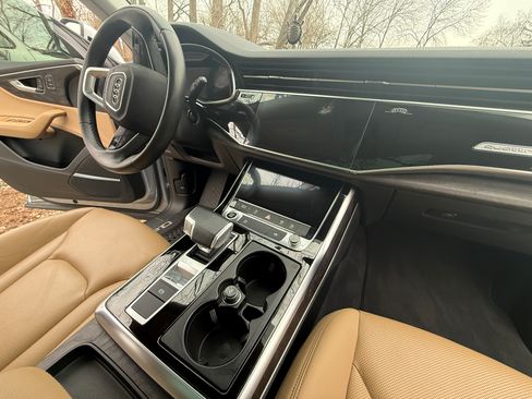 Used 2023 Audi Q8 Premium Plus w/ Premium Plus Package image 5