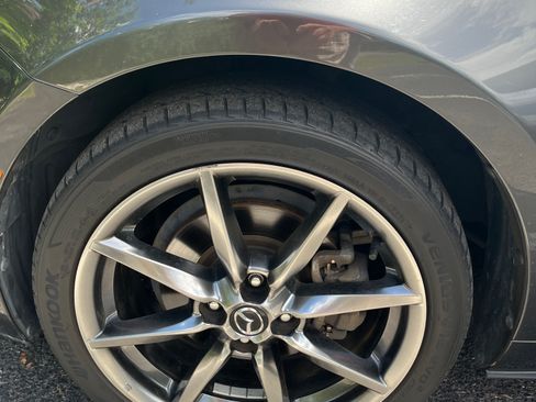 Used 2020 MAZDA MX-5 Miata RF Grand Touring RWD image 23