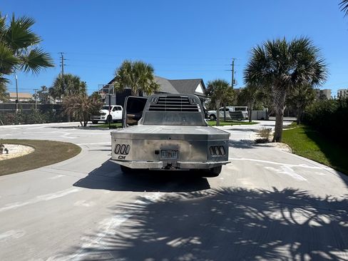 Used 2023 Ford F450 Lariat w/ Snow Plow Prep Package image 6