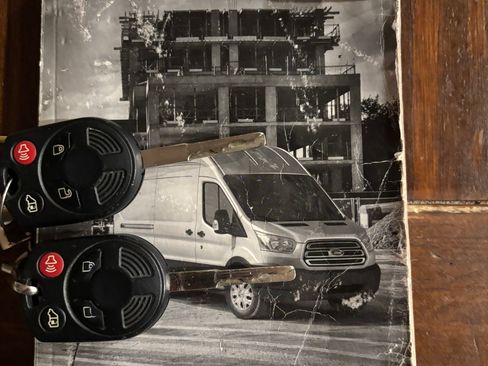 Used 2016 Ford Transit 350 XLT RWD image 19
