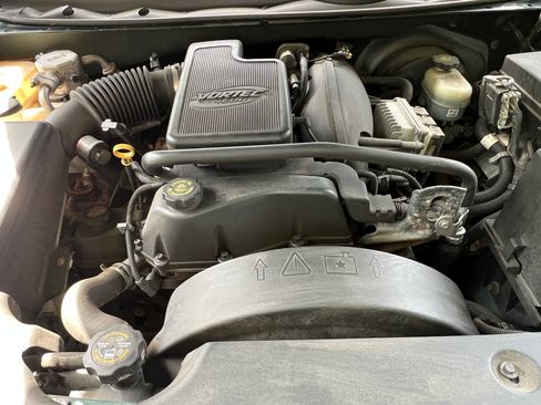 Used 2002 GMC Envoy SLT AWD/4WD image 15