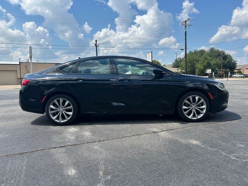 Used 2015 Chrysler 200 S w/ Navigation & Sound Group I image 8