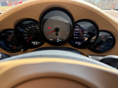 Used 2013 Porsche 911 Carrera 4S image 15