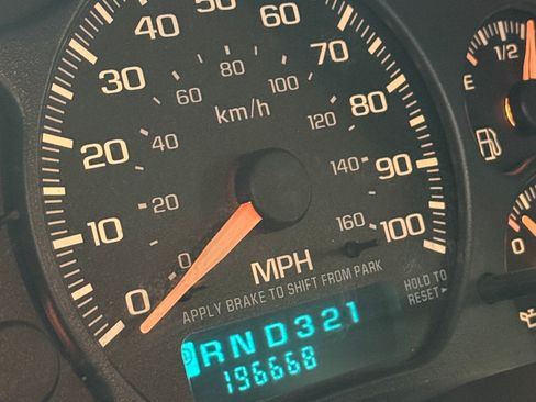 Used 2002 Chevrolet Silverado 3500 LT w/ Off-Road Skid Plate Pkg image 16