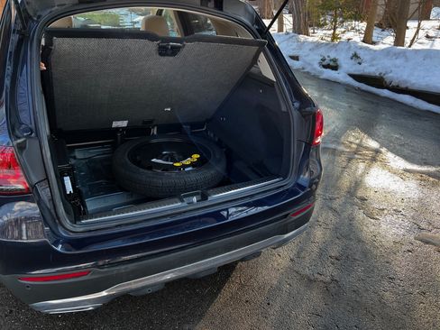 Used 2022 Mercedes-Benz GLC 300 4MATIC image 10