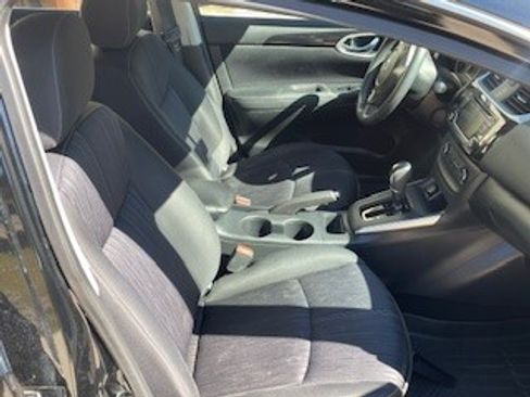 Used 2017 Nissan Sentra SV image 6