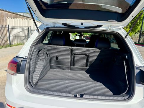 Used 2024 Volkswagen Golf R image 26