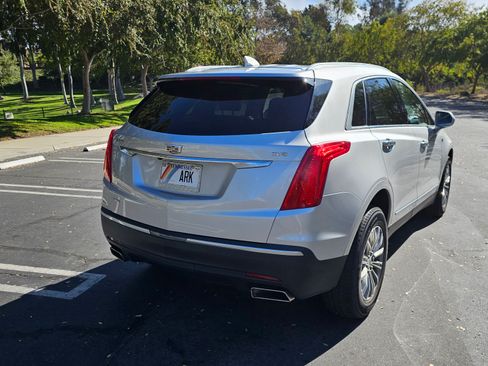 Used 2018 Cadillac XT5 Luxury w/ Driver Awareness Package image 4