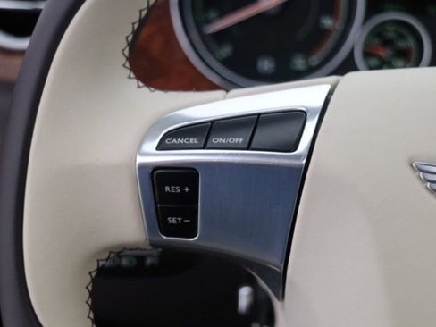 Used 2017 Bentley Flying Spur W12 image 11