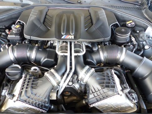 Used 2016 BMW M6 Gran Coupe image 17