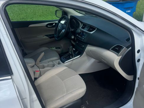Used 2017 Nissan Sentra S FWD image 2