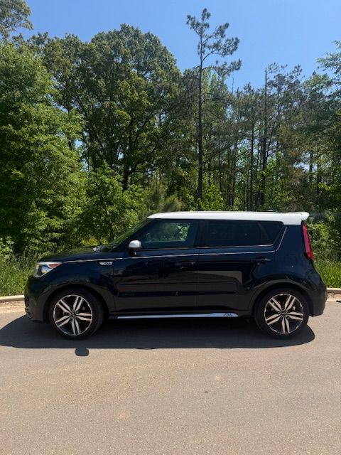 Used 2018 Kia Soul + FWD image 1
