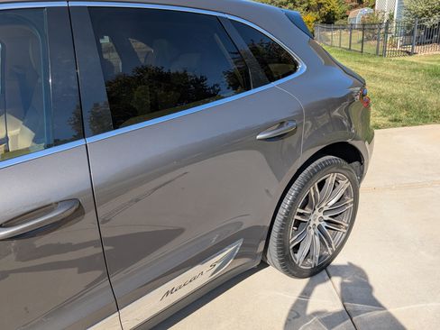 Used 2015 Porsche Macan S image 6