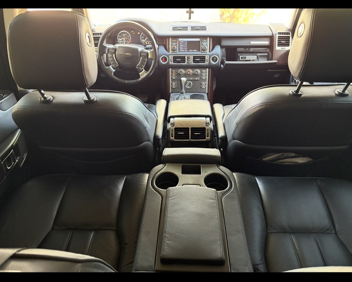 Used 2012 Land Rover Range Rover HSE AWD/4WD image 8