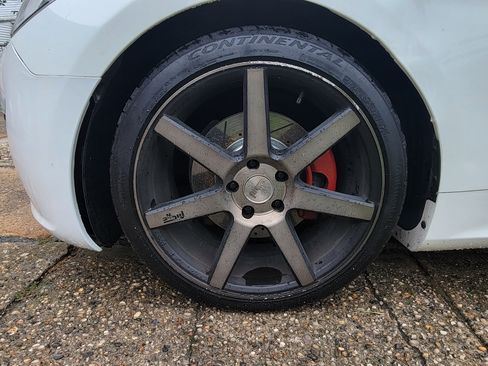 Used 2012 Hyundai Genesis 3.8 image 12