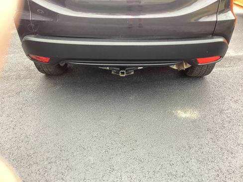Used 2017 Honda HR-V EX image 4