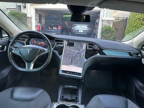 Used 2016 Tesla Model S 75 image 18