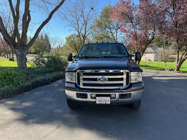 Used 2005 Ford F350 Lariat AWD/4WD image 1