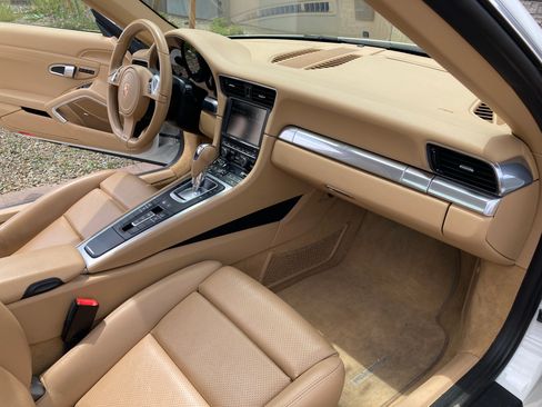 Used 2015 Porsche 911 Carrera image 14