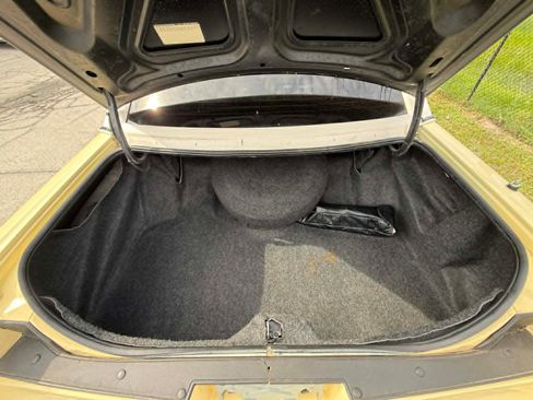 Used 1993 Cadillac Fleetwood Sedan RWD image 27