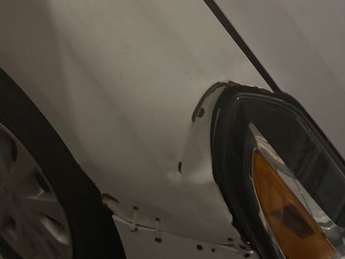 Used 2019 Nissan Versa S Plus image 2