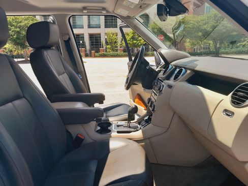 Used 2013 Land Rover LR4 HSE LUX image 9