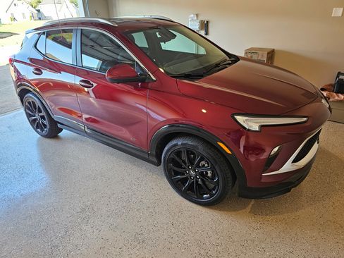 Used 2025 Buick Encore GX Sport Touring w/ Experience Buick Package image 4
