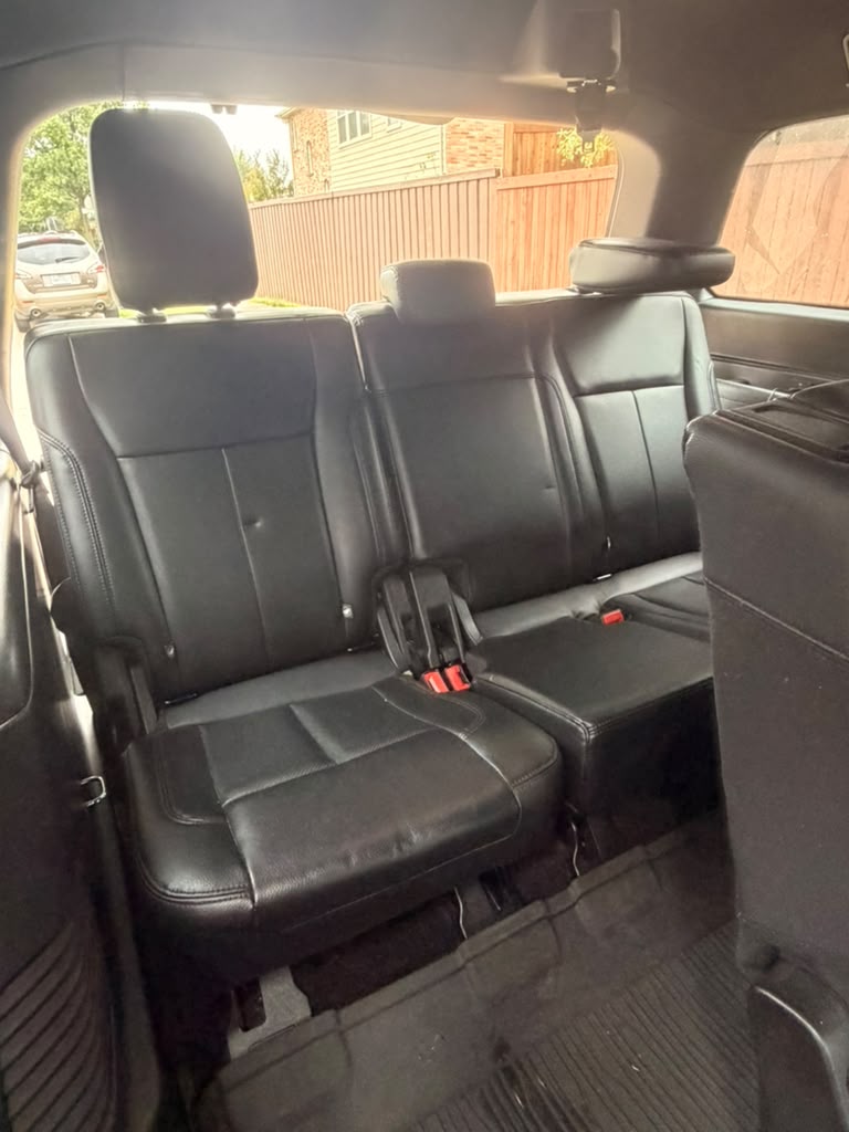 Used 2019 Ford Expedition XLT w/ Equipment Group 202A RWD image 8