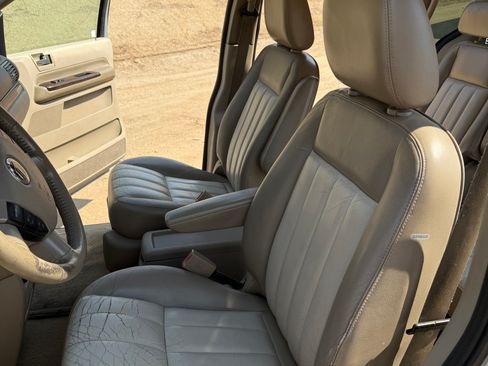 Used 2005 Mercury Monterey Luxury image 2