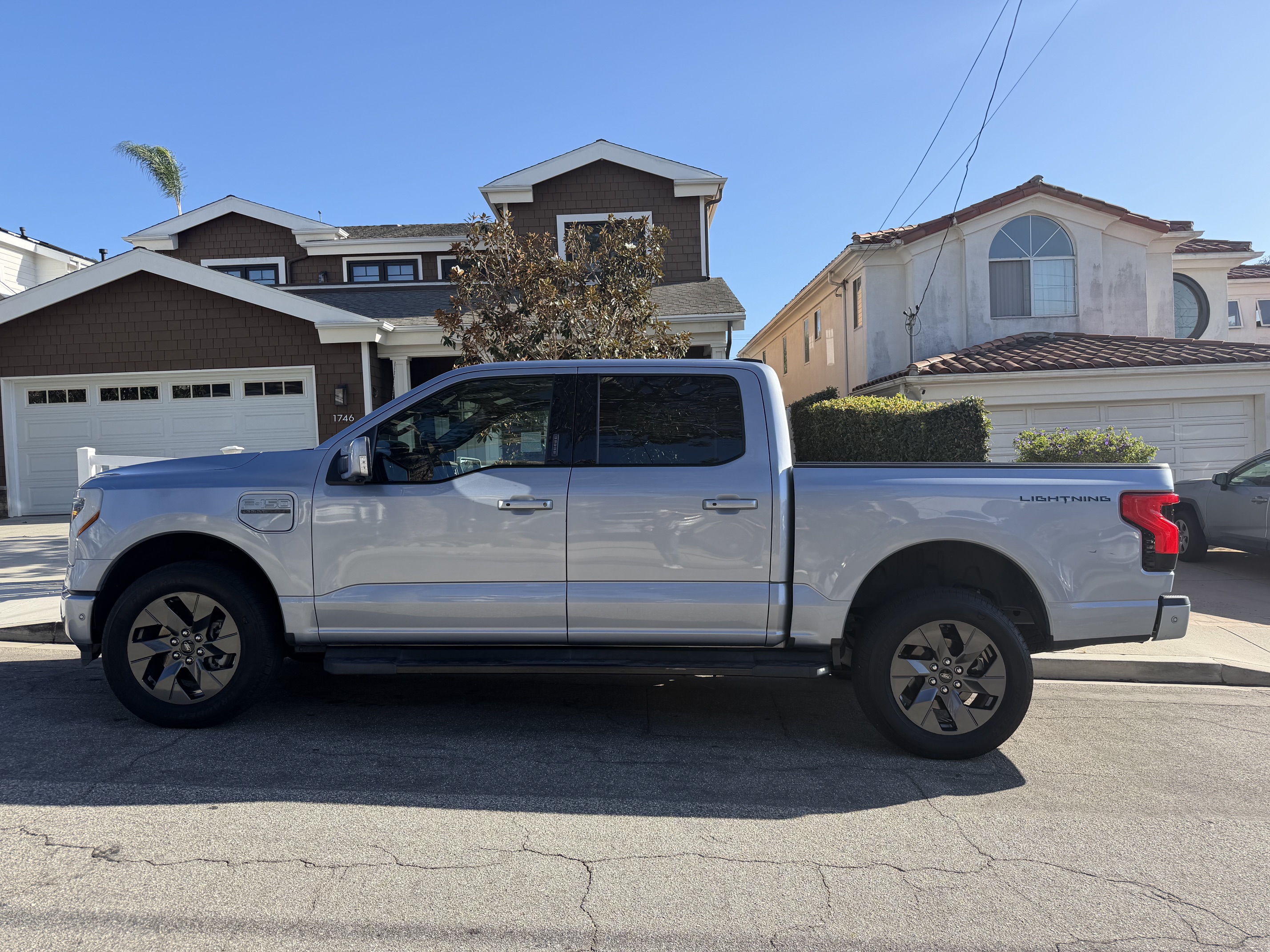 Used 2022 Ford F150 Lightning Lariat w/ Tow Technology Package AWD/4WD image 1