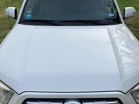 Used 2011 Toyota 4Runner SR5 RWD image 4