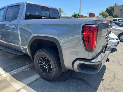 Used 2021 GMC Sierra 1500 AT4 w/ AT4 Premium Package AWD/4WD image 12