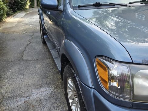 Used 2006 Toyota Sequoia Limited AWD/4WD image 4
