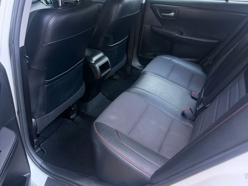 Used 2016 Toyota Camry SE FWD image 6
