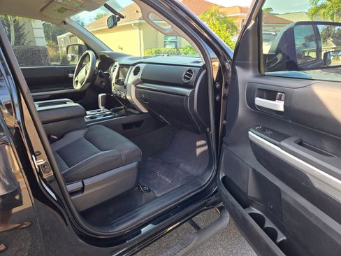 Used 2014 Toyota Tundra SR5 w/ SR5 Upgrade Package RWD image 8